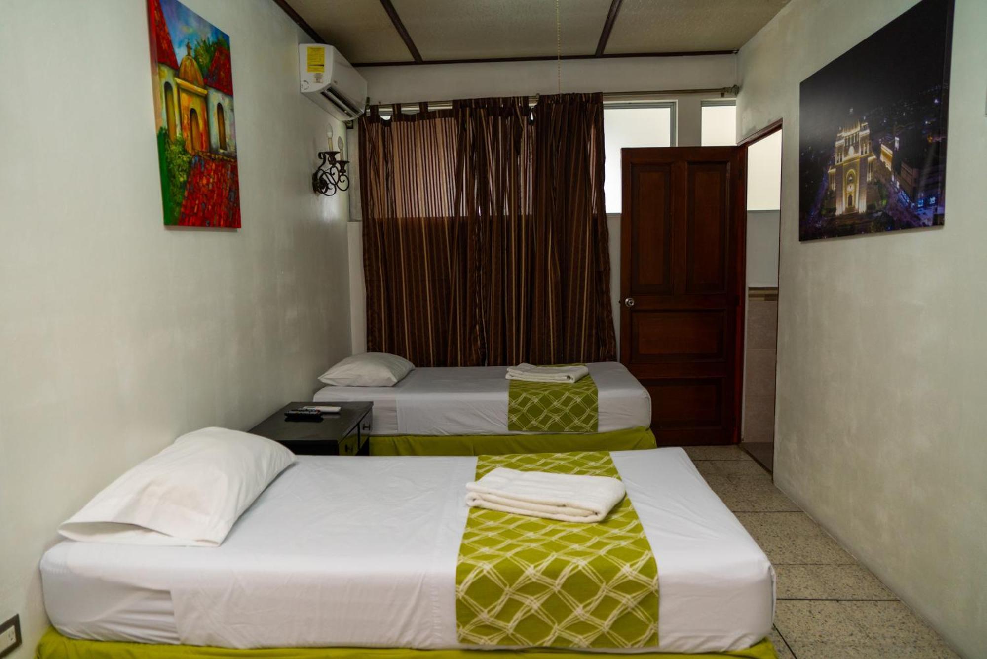 Suites & Apartments San Benito - Zona Rosa 산살바도르 외부 사진