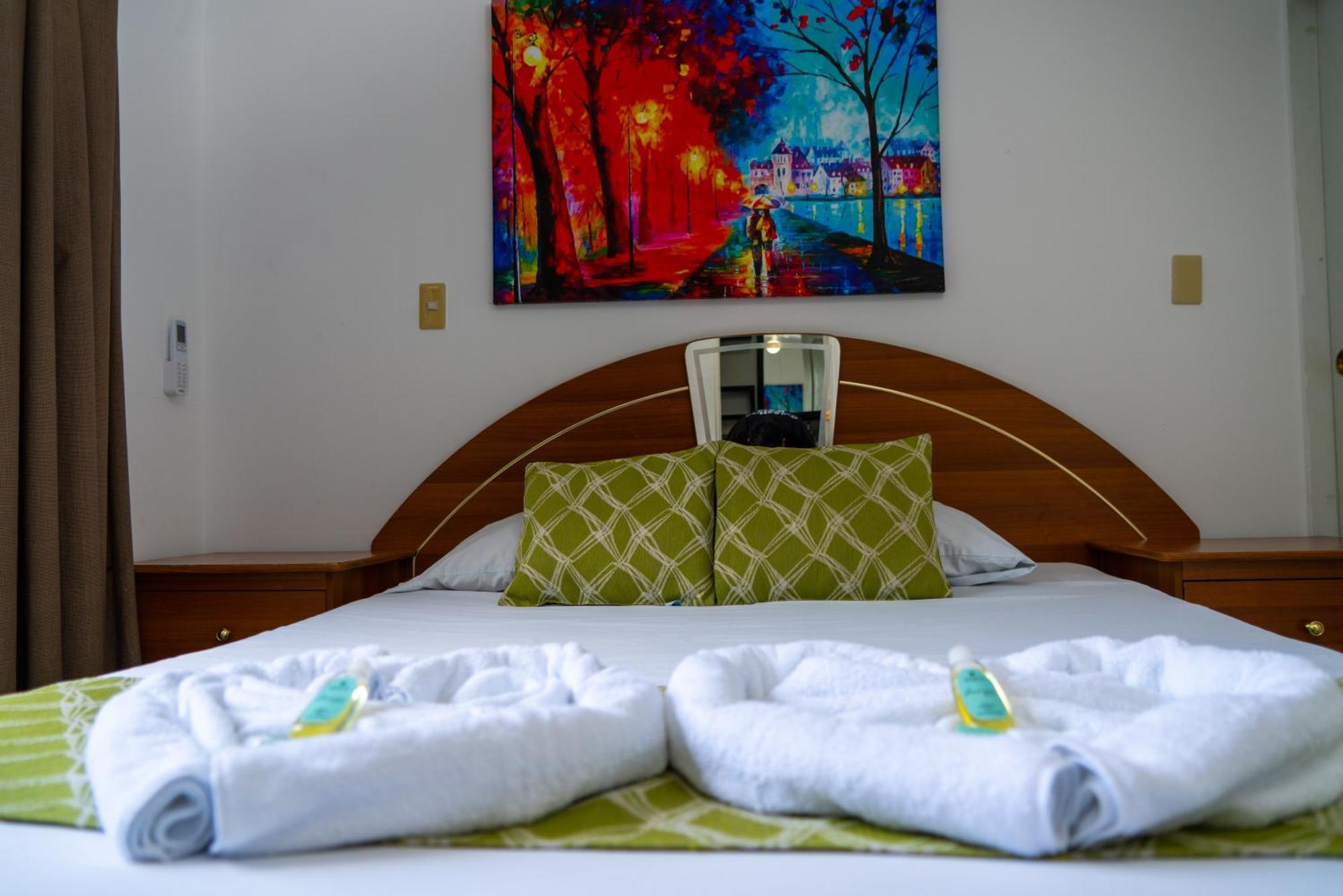 Suites & Apartments San Benito - Zona Rosa 산살바도르 외부 사진