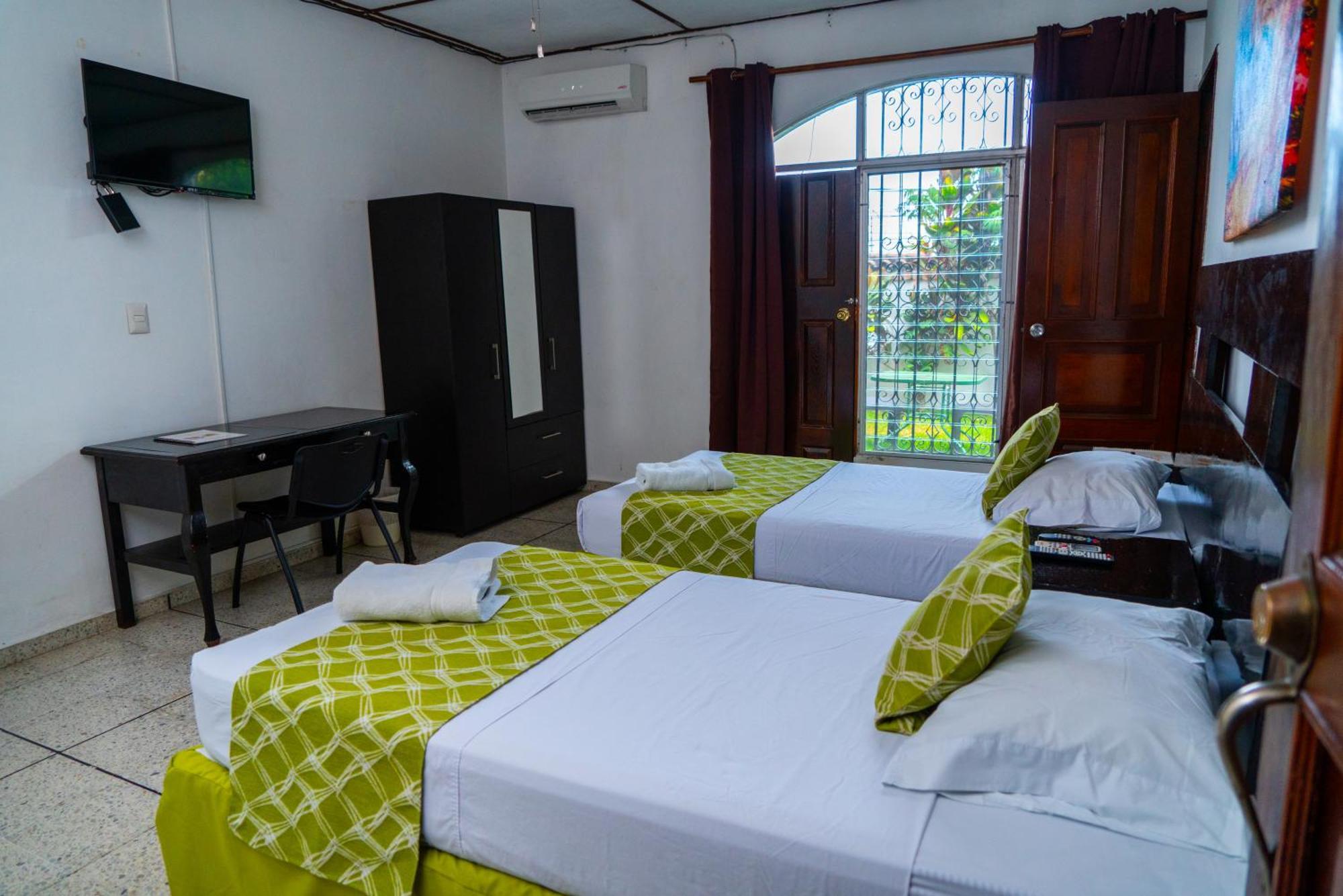 Suites & Apartments San Benito - Zona Rosa 산살바도르 외부 사진