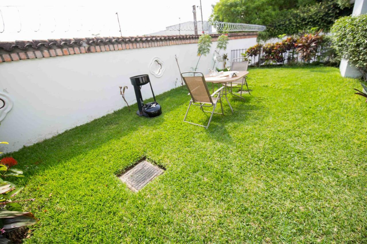 Suites & Apartments San Benito - Zona Rosa 산살바도르 외부 사진